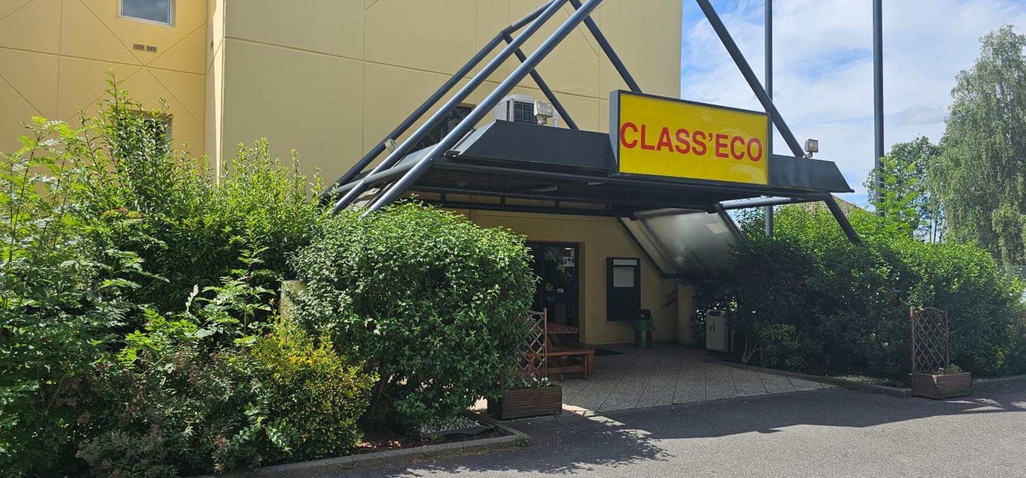 Class'Eco Шарлероа Екстериор снимка